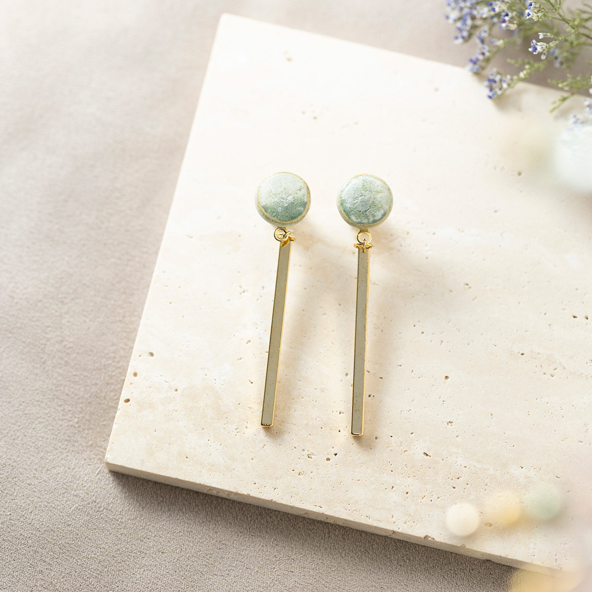 MIKELOオリジナル 陶器「tou」cirlce＆stick ピアス / イヤリング｜白緑 グリーン