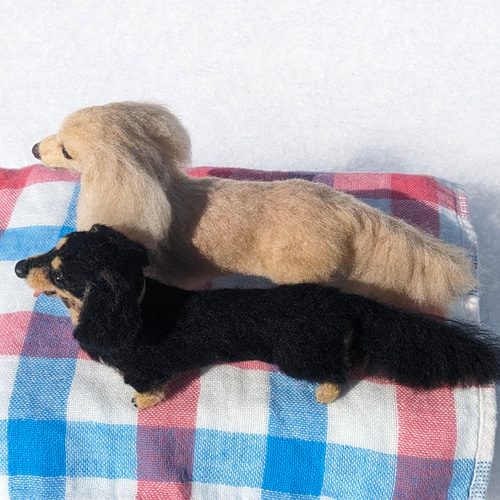 いつも一緒に】ダックス【鼻先からお尻10.5cm】羊毛フェルト犬 手乗り