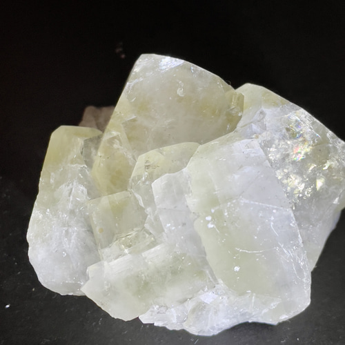 アポフィライト原石標本 108 g 希少ガラス体 美しい天然原石