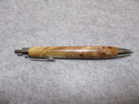胡桃(クルミ)バール　国内産　椿油仕上げ　木軸ボールペン(シャープペンシル)　希少材　 2枚目の画像
