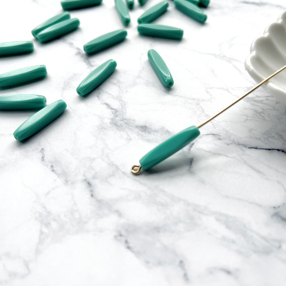 【4個】ヴィンテージビーズ＊筒形＊ターコイズグリーン 1枚目の画像