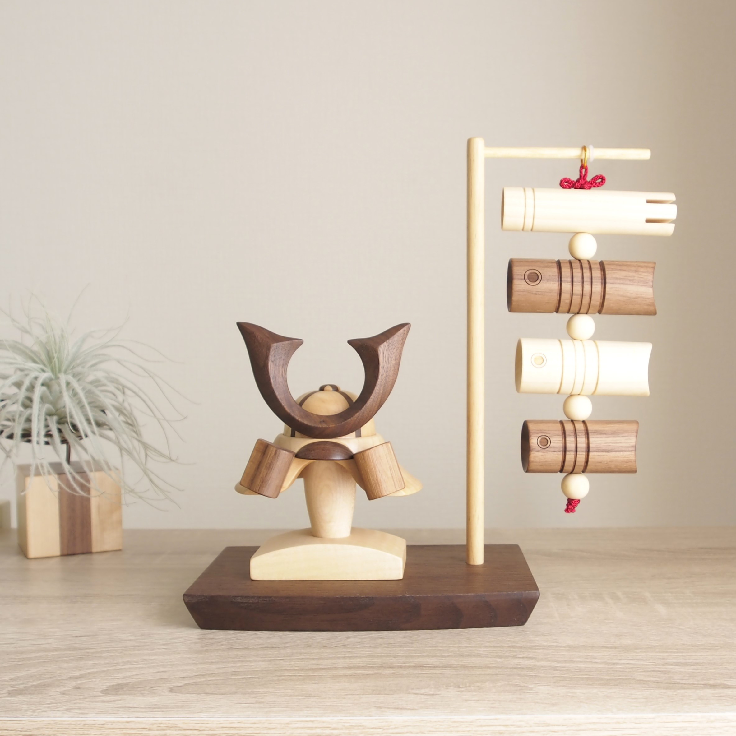 ＊アワード受賞＊　選べる≪鍬形・前立≫木製兜(鉢十字)＆吊るし鯉のぼりセット