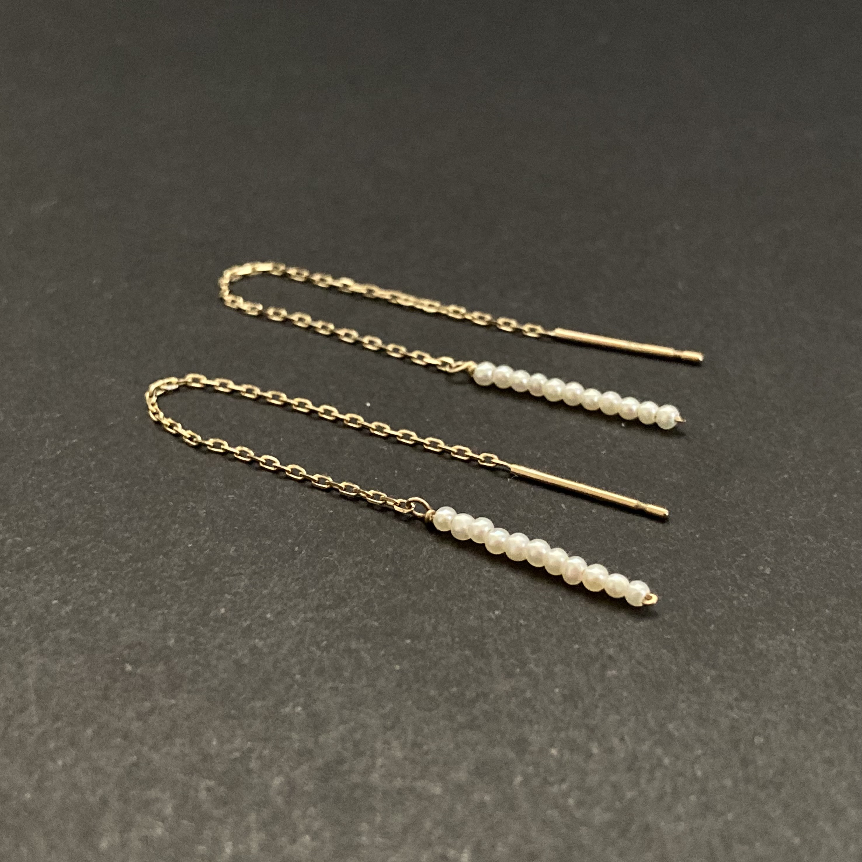 10k　極小パールのチェーンピアス