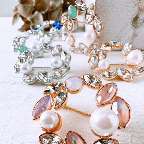 ✧₊⁎パールビジューブローチ飾りピン ゴールド 入学入園式 結婚式 母の 