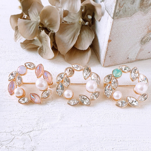 ✧₊⁎パールビジューブローチ飾りピン ゴールド 入学入園式 結婚式 母の 