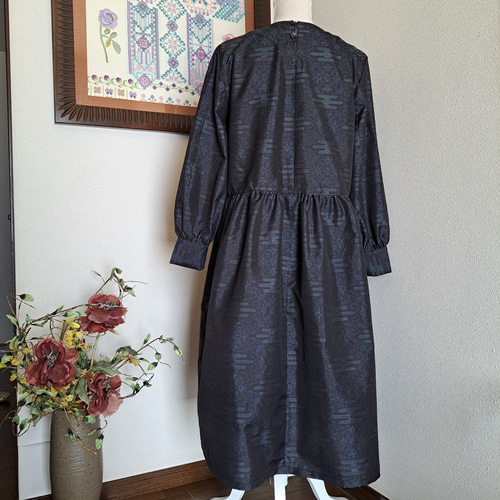 ベアトリス様使用着物リメイク大島紬ロングワンピースギャザー付き( ☆ 着物リメイク/大島紬/一点もの/ギャザーワンピ―ス