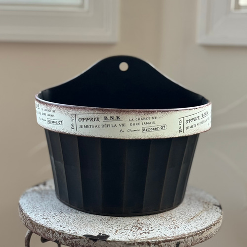 可愛い壁掛けアンティーク鉢 》オフリールポット 観葉植物 多肉植物