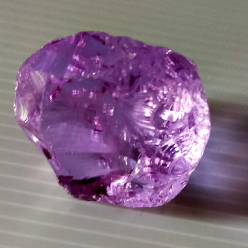 アンダラクリスタル パープル 紫 カラーチェンジ 大き目1粒 天然石