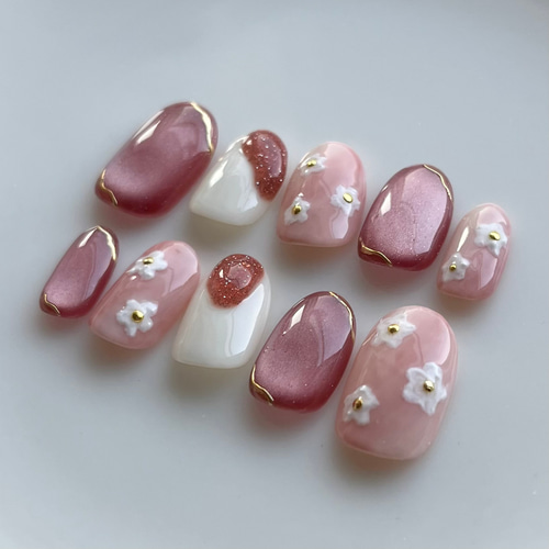 いちご✿マグネットネイル　4種おまとめ マグネット/お客様/いちごのネイルデザイン｜ネイルブック