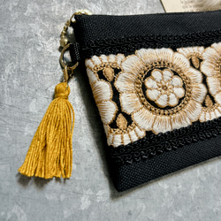 【インド刺繍リボン】ハンドメイド・ポーチ・カードケース・インド刺繍リボンのポーチ・小さなポーチ 2枚目の画像