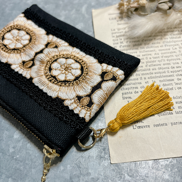 【インド刺繍リボン】ハンドメイド・ポーチ・カードケース・インド刺繍リボンのポーチ・小さなポーチ 3枚目の画像