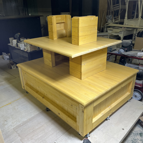 3段什器 ディスプレイラック 商品陳列 机・デスク エバーグリーン