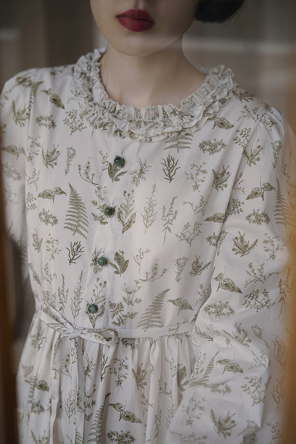 ウィザードグリーン日本の女の子植物フラワーコットンプリントドレスフリルラウンドネック春と秋のドレス 9枚目の画像