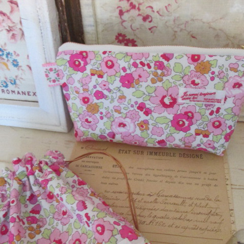 ☆彡リバティBetsy BimBamBoom持ち手付巾着Lハンドメイド