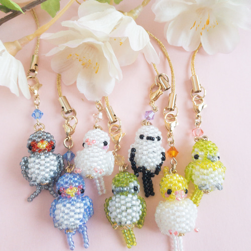 ウグイスのビーズステッチストラップ 携帯ストラップ うさのひみつきち