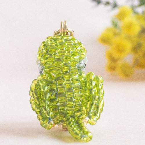 ウグイスのビーズステッチストラップ 携帯ストラップ うさのひみつきち