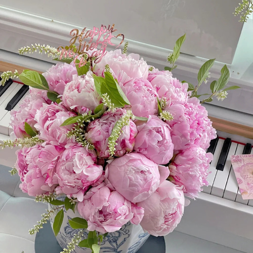 陶器の花瓶と花の組み合わせ【生花】シャクヤク サラベル 一輪挿し