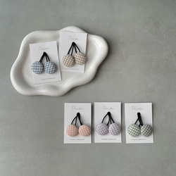 雪こんこん♡2.7センチくるみボタン♡ヘアゴム2点セット Seria - 新品未開封 スクエアくるみボタン ヘアゴム 2点セット セリア