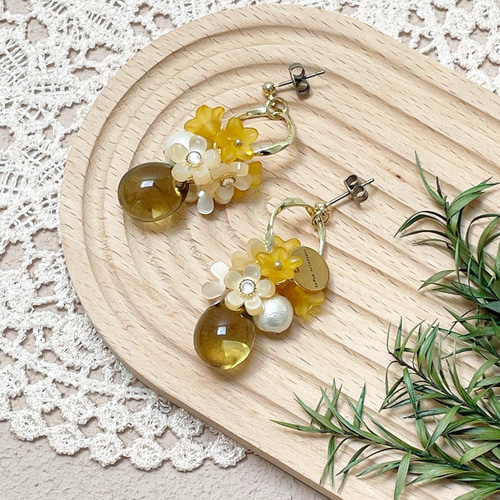 ピアス イヤリング フラワー コットンパール イエロー 春 ピアス 