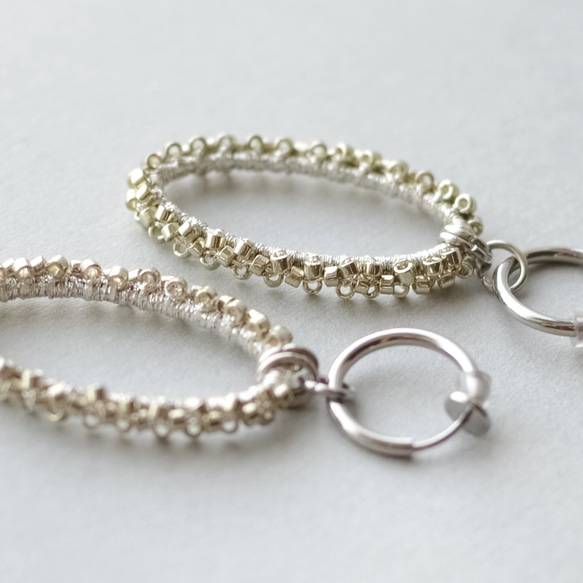 oval hoop  (silver)  イヤリング ／ ピアス  オーバル  フープ  ビーズ 4枚目の画像