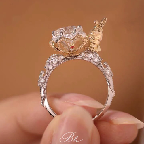 うさぎ フラワー モアッサナイト キラキラ ゴージャス ラグジュアリー