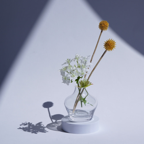 レース模様のモカ色の小さな花瓶 | iichi 日々の暮らしを