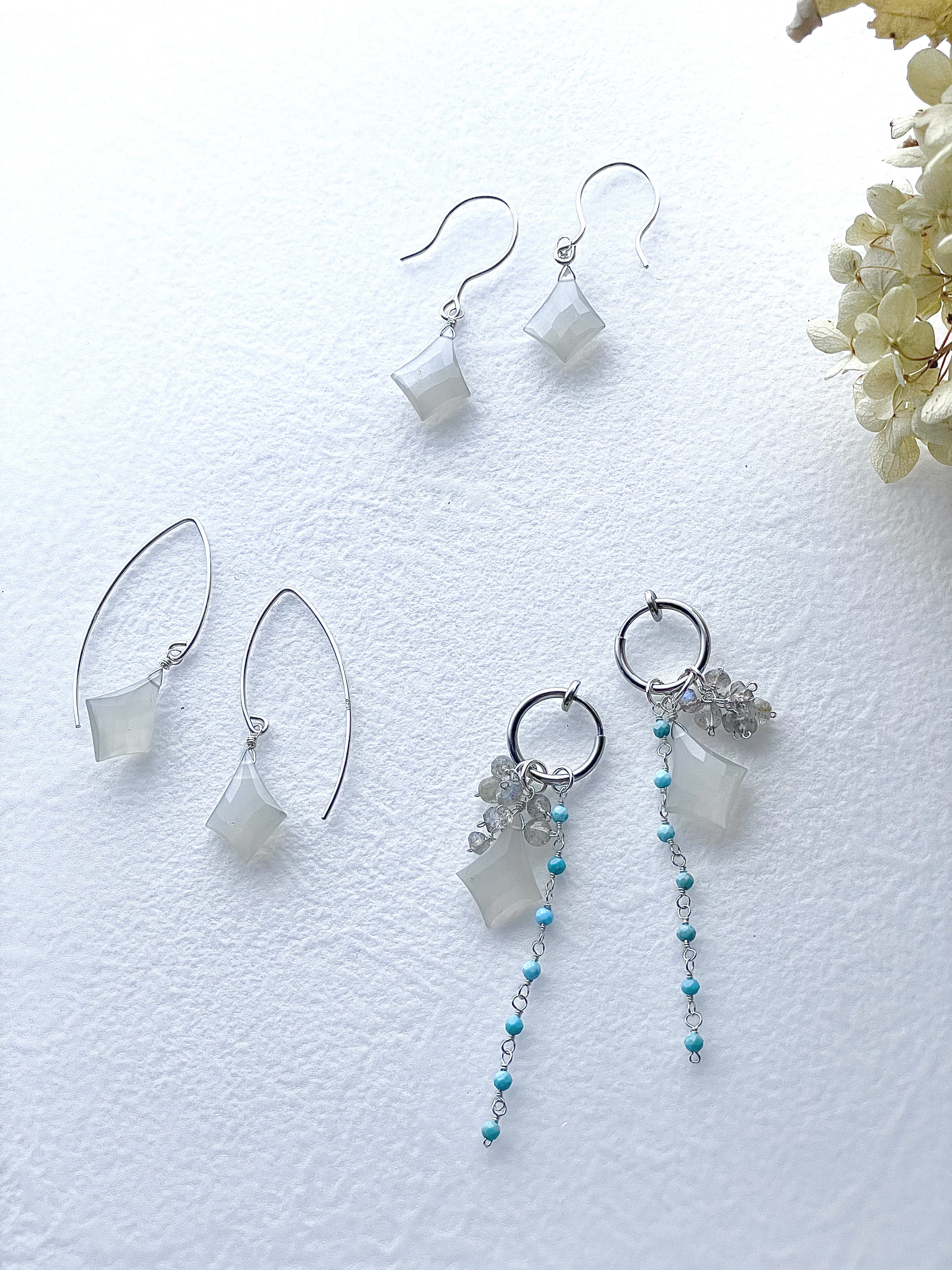 ピアス　選べるチャーム　ムーンストーン　6月誕生石　ギフト　天然石　シルバー925