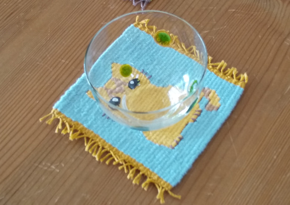 綿糸の手織りコースター（三毛猫・トラ猫） 8枚目の画像