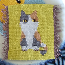 綿糸の手織りコースター（三毛猫・トラ猫） 2枚目の画像