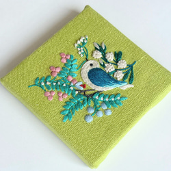 ことりと草花の刺繍パネル【Botanical】 5枚目の画像