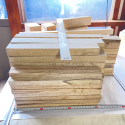 樫 乾燥材 端材 平 角 ブロック22.5kg(Ｂ2375)杭 DIY 木工 彫刻 工作 柄 ばち ヌンチャク 拍子木 9枚目の画像