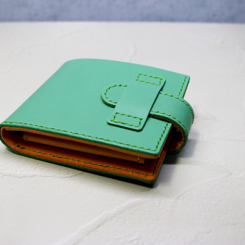 ランダーブルーターコイズ、グリーンレザー二つ折り財布 ランダーブルーターコイズ、グリーンレザー二つ折り財布 ファッション小物