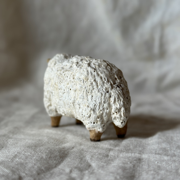 羊のオブジェ　a-09 4枚目の画像