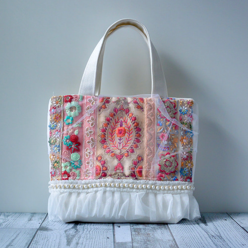 コアラ　インド刺繍ホワイト　トートバッグ　ハンドメイド コアラ トートバッグ インド刺繍ハイクラスと合皮 ハンドメイド