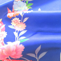 藍色共友禪、金色、引田花卉圖案、純絲、丹後chirimen No.218-4 袖子[長75cm x 寬37cm] 兒童用 第2張的照片