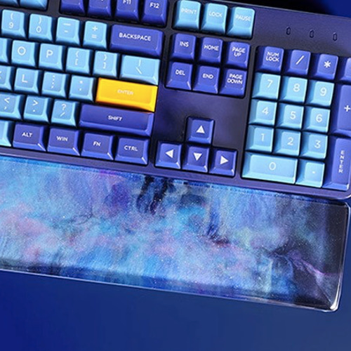 宇宙デザインリストレスト（キーボードを除く） 61n8i+3-wJL._UF350,350_QL50_.jpg