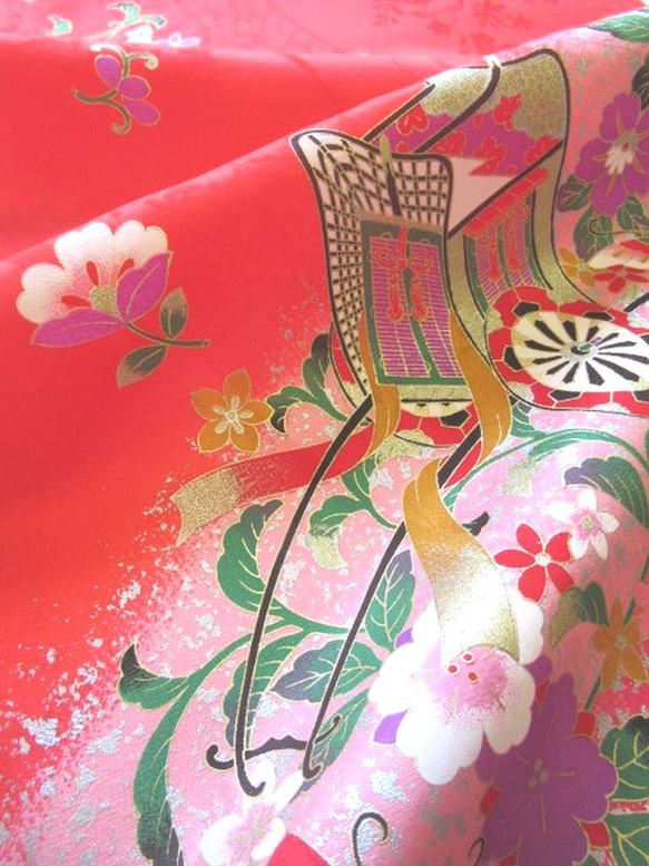紅色、京都友禪、金銀、禦車花卉圖案、純絲、丹後chirimen No.217-1 袖子[長75cm x 寬35cm] 兒童用 第5張的照片