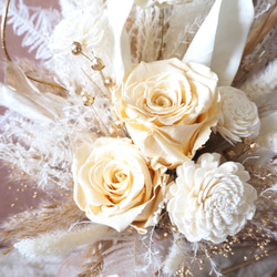 ウェディングブーケ　ブートニア　ヘッドドレス　結婚式　前撮り　和装　ウェディングフォト　お祝い　ギフト　薔薇　かすみ草　 3枚目の画像