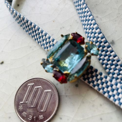 アンティーク　帯留め 楽天市場】帯留め ぶどう 赤 アンティーク調《花しおり》縁起のいい