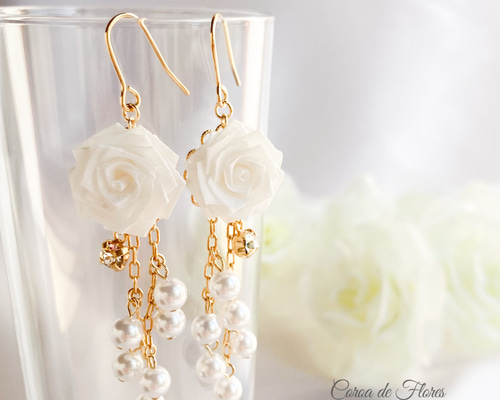 白ばらとパールのピアス/イヤリング つまみ細工 正絹羽二重 シルク