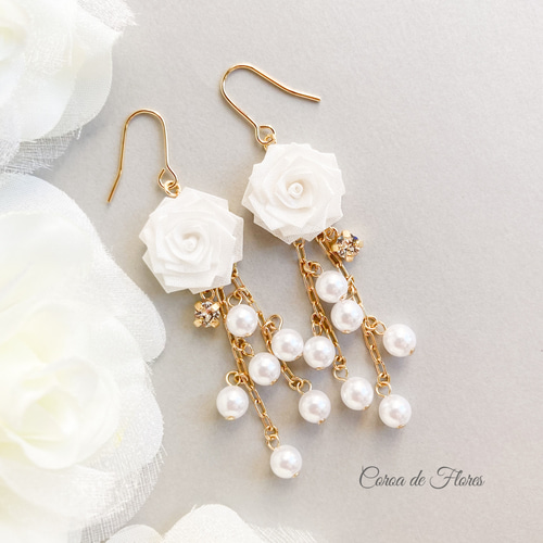 白ばらとパールのピアス/イヤリング つまみ細工 正絹羽二重 シルク