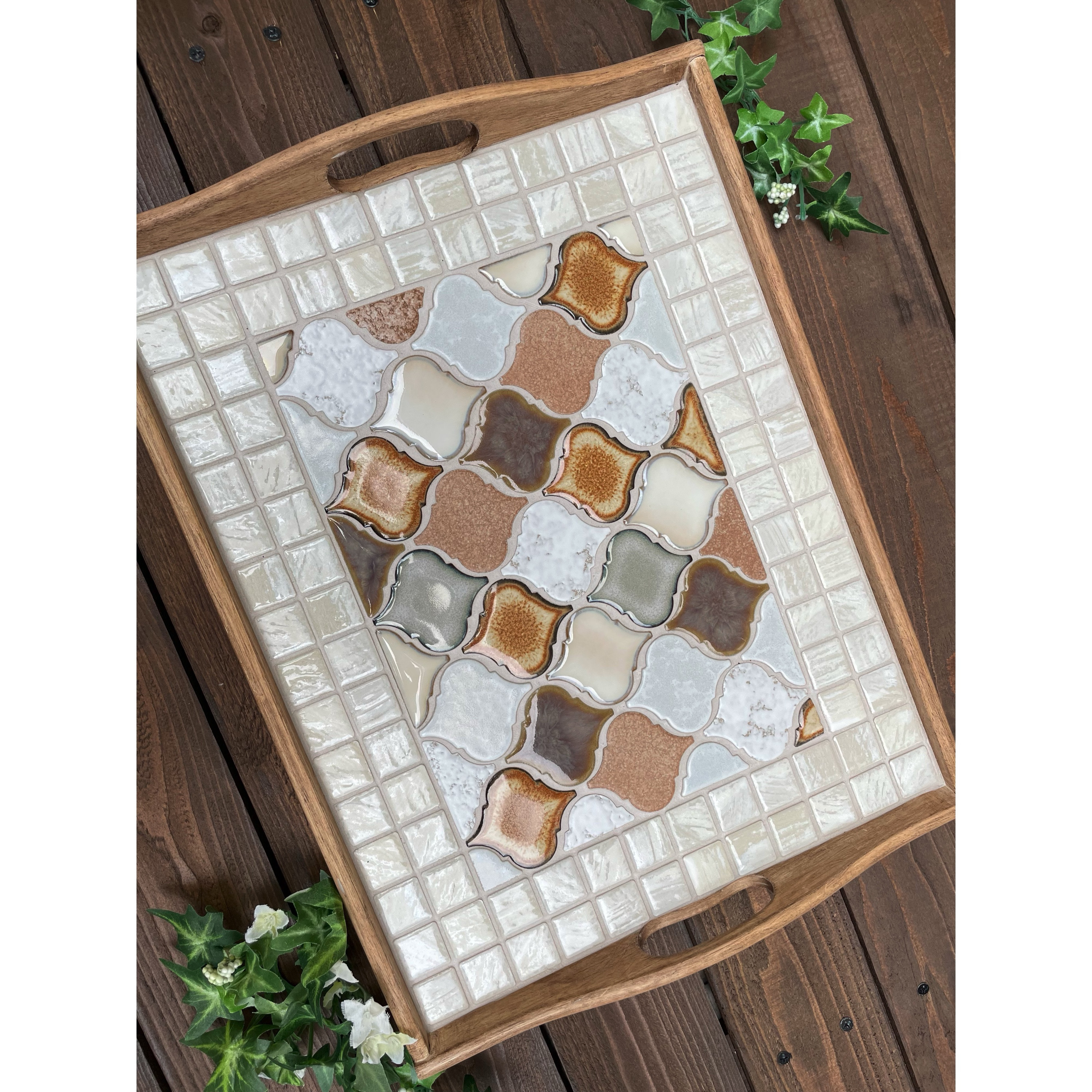 コラベルタイルのトレイ 6,336円