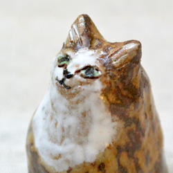猫ちゃん置き物　ゆる～い作り　茶色　お座りネコ　ぽっこり　手作り陶器・陶芸 10枚目の画像