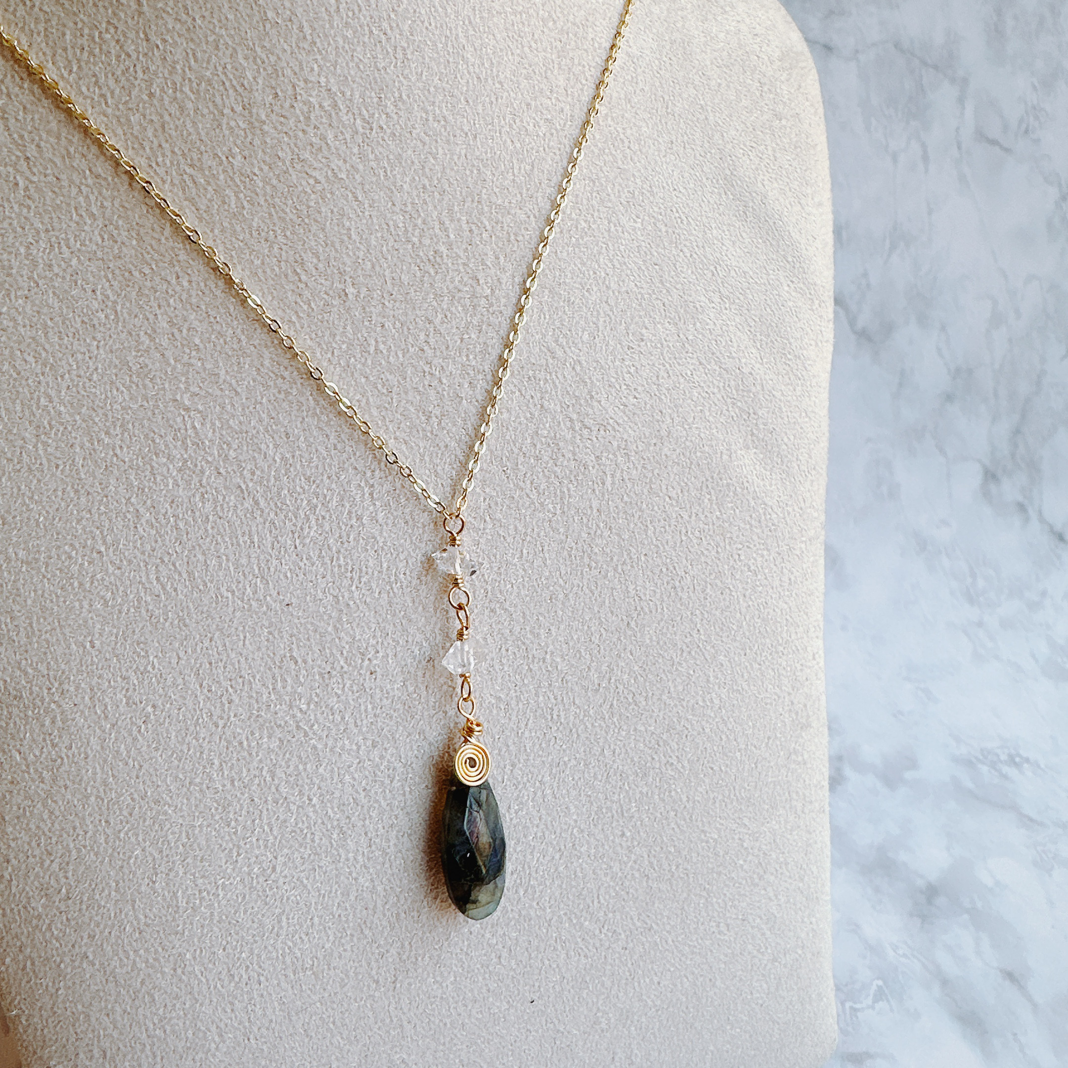 【14kgf 】uzumaki  ラブラドライトとハーキマーダイヤモンドのY字ネックレス《送料無料》