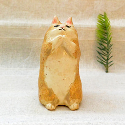 お願い猫　置き物　手合わせ・お祈り　頼んますネコ　ベージュ茶色　手作り陶器・陶芸 3枚目の画像