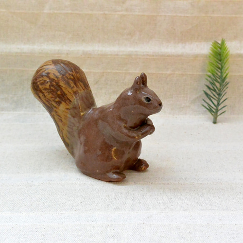 トウモロコシ型陶器置物 リス付き 楽天市場】癒しの空間を演出！陶器製