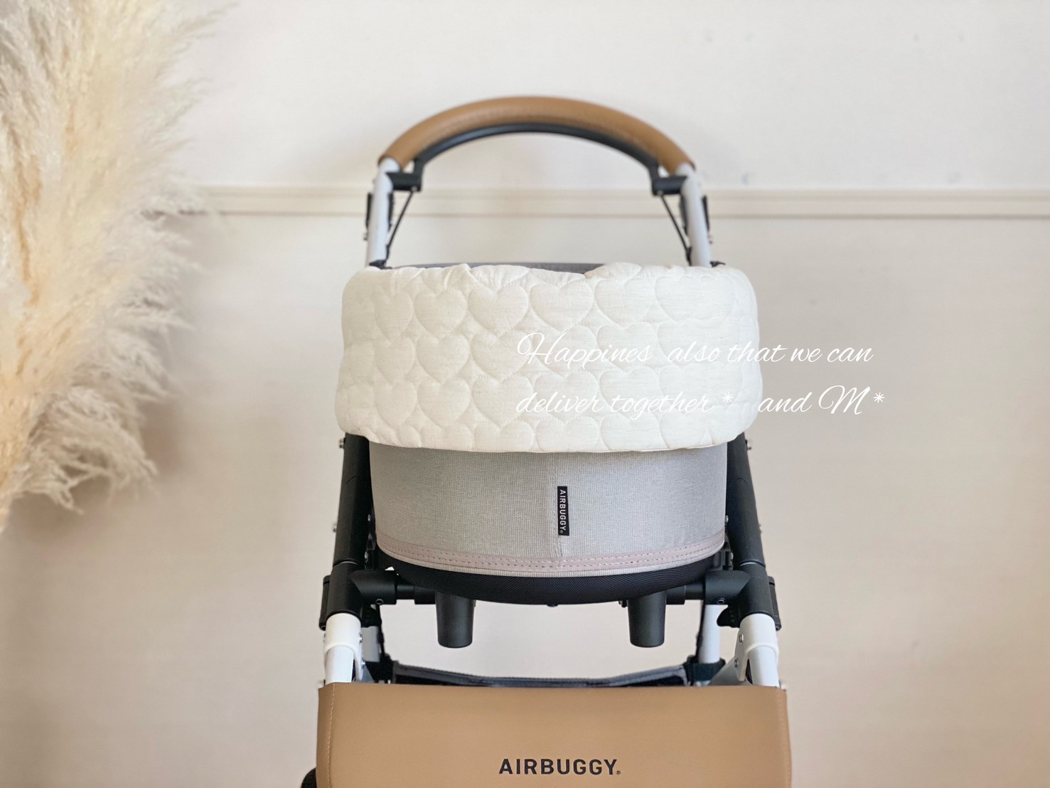 【新作】韓国生地⭐︎ヌビ⭐︎顎のせクッション　ハートアイボリー　イブルキルティング生地　Nubi