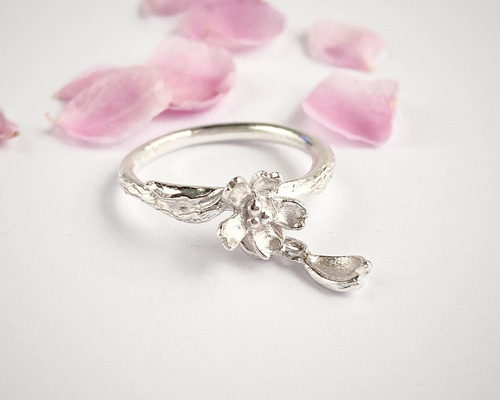 桜の花びらリング 指輪・リング Angelic Jewelry 通販 15392912