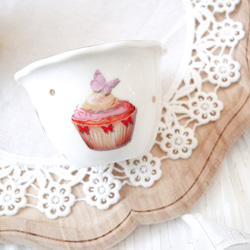カップケーキのミニボウル　　ポーセラーツ　デザートカップ　小鉢 1枚目の画像