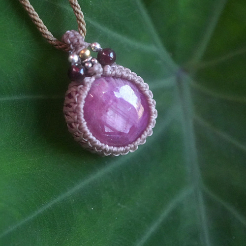 六角形コランダムシラー☆ルビーマクラメネックレス 1529 ネックレス